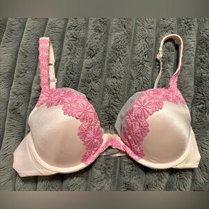 Victoria's Secret Pink Floral Lace Bra